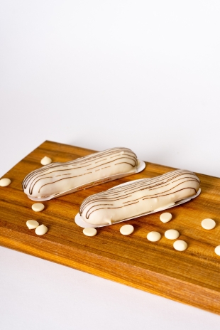 Эклер белый пломбир