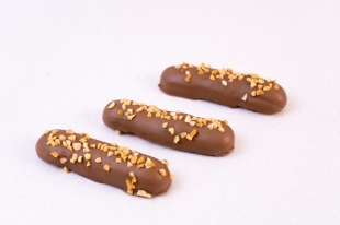 Эклер карамельный